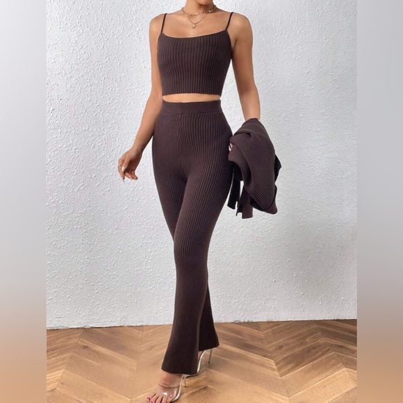 Knitted 3 Piece Brown Set - Picture 6 of 8